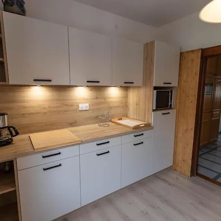 Aux Cerfs Des Vignes - Groupe * Scherwiller