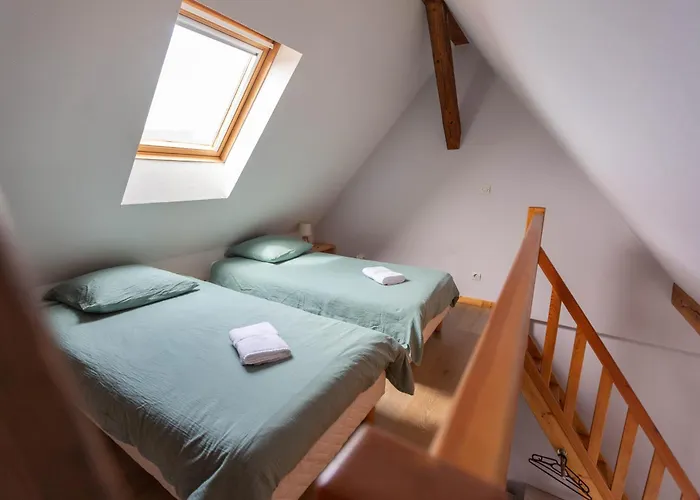 Holiday home Aux Cerfs Des Vignes - Groupe